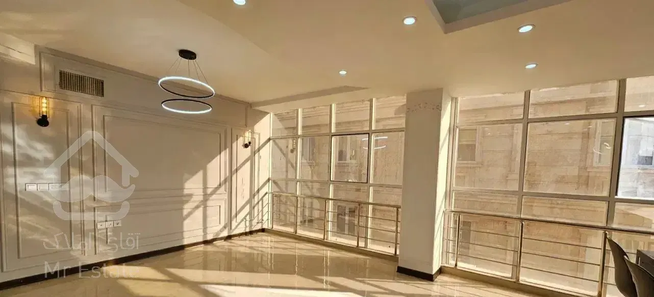 ۸۸مترسندتکبرگ/نورگیر/اندیشه شهرزیبا/اسانسورپارکینگ