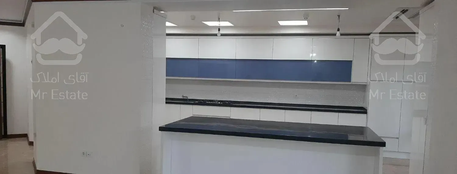 آپارتمان ۲۱۰ متری ۳ خواب ، بالکن بزرگ