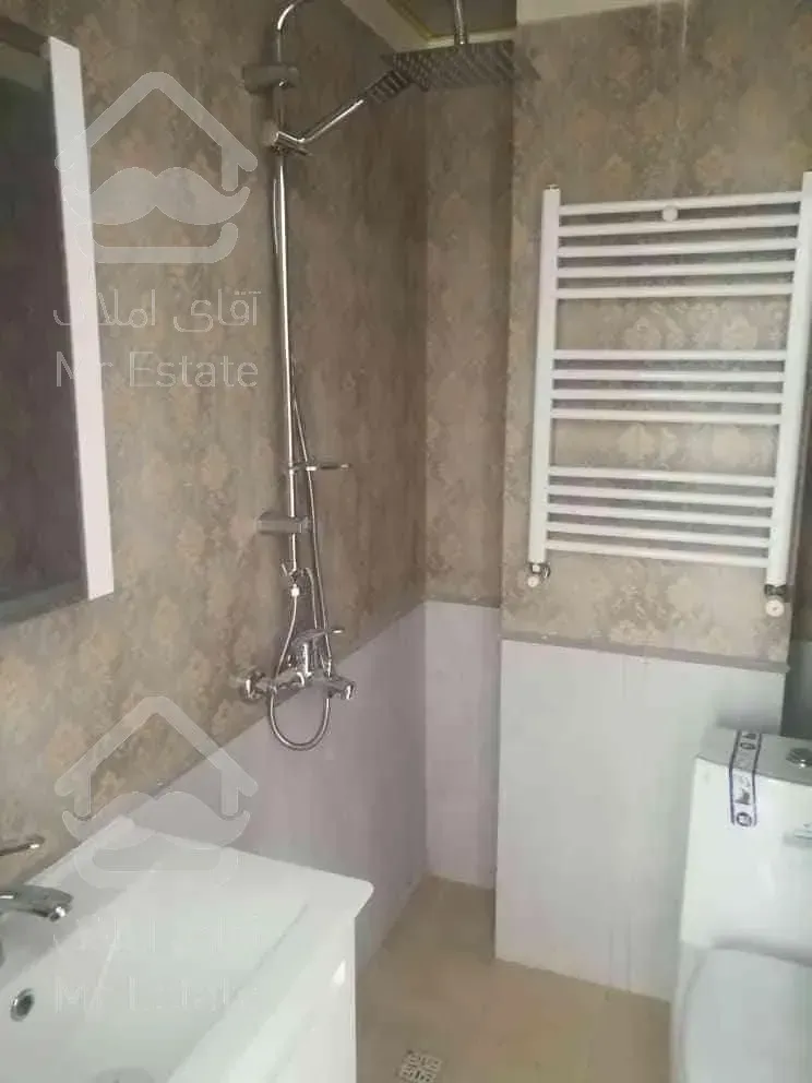 خریدوفروش۱۲۵متری/سه اتاق/نوساز/ موقعیت اداری