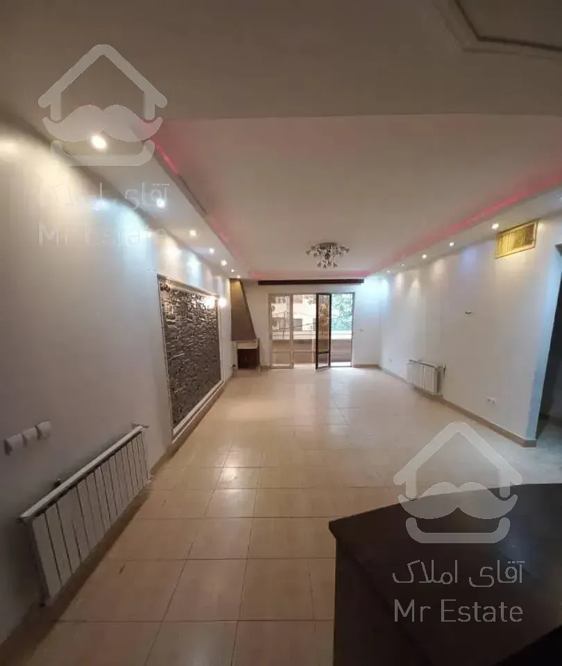 اپارتمان ۱۳۰متری در بلوار ارم