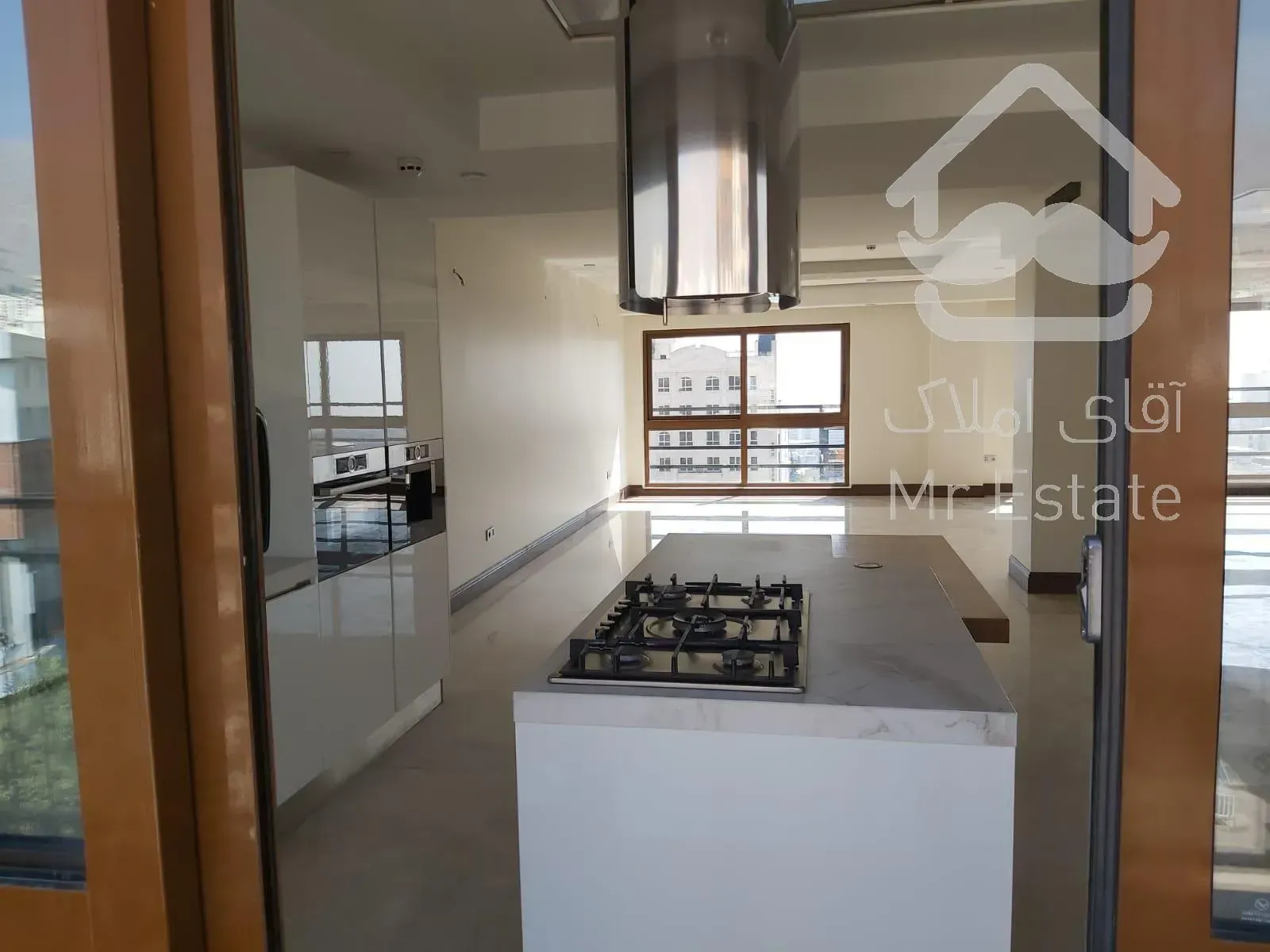 رهن و اجاره آپارتمان ۲۵۰ متری ۳ خوابه اقدسیه