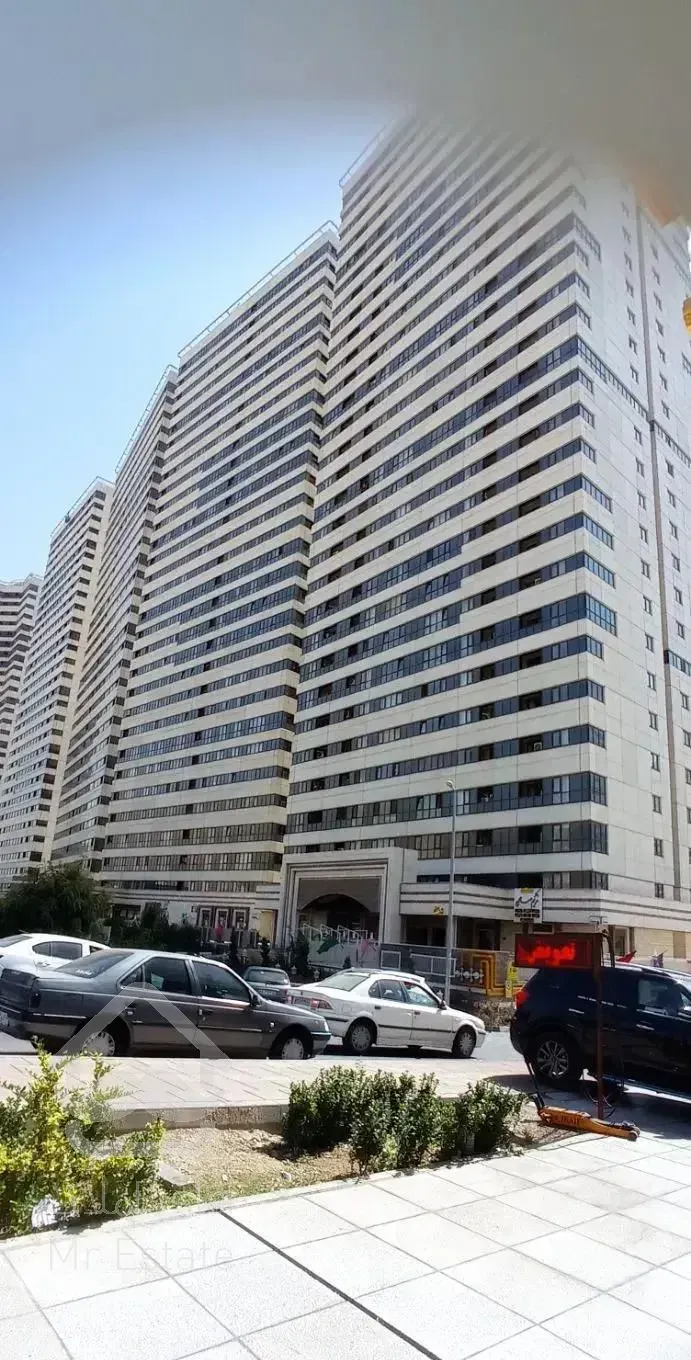 فروش102متری ویوابدی کوه /ردیف اول خرازی/تخلیه