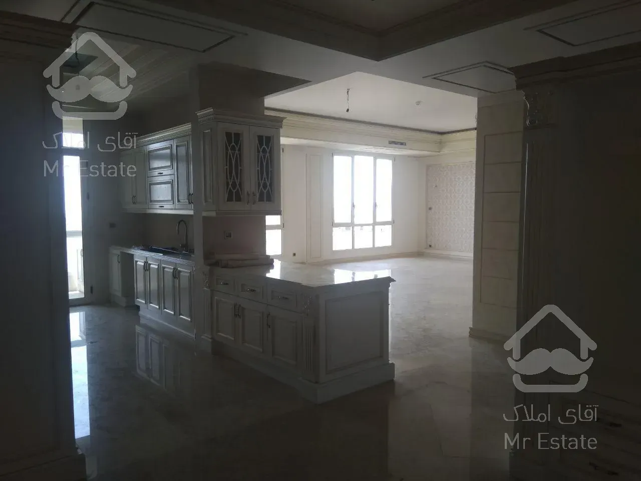 خرید 215 متر در فرمانیه