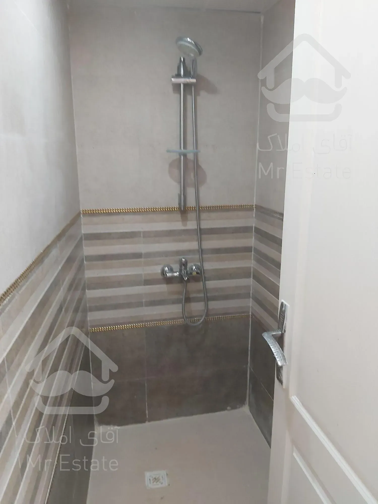 ۶۶متر ۲خوابه ۵سال ساخت