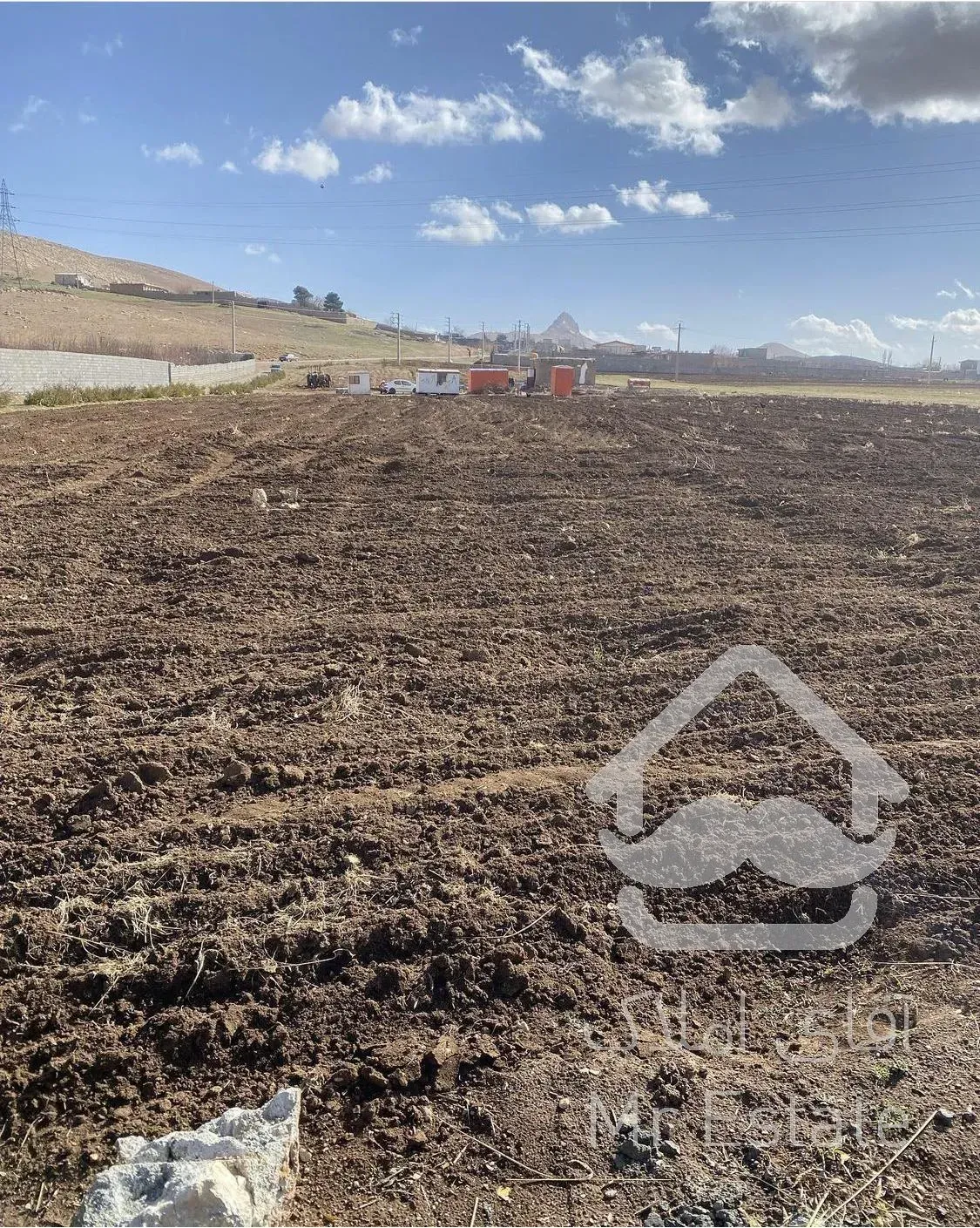 زمين پنج هزار متري