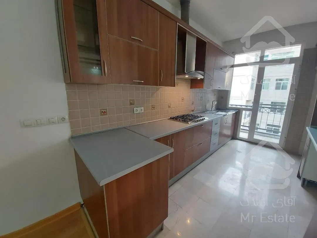 رهن  آپارتمان 110 متری نیاوران