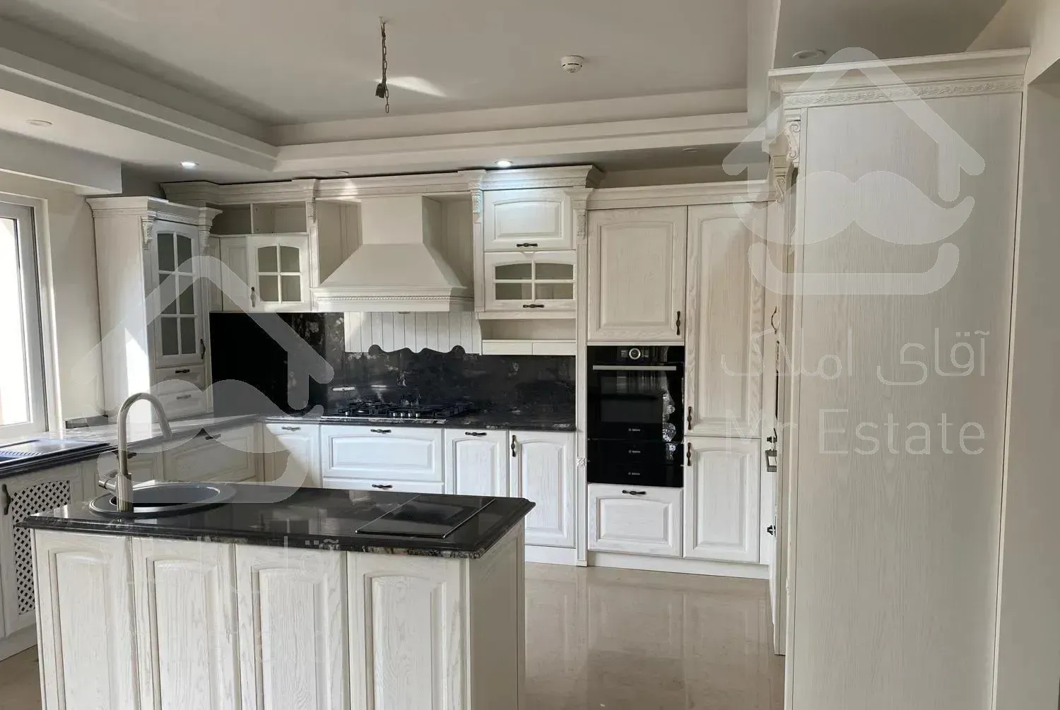 فرمانیه-سنبل ۳۰۳متر ۴خواب دیدوتراس  فول مشاعات