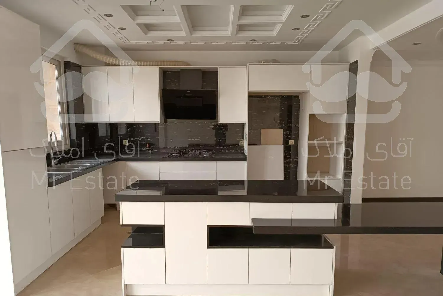 اوین ، ۲۱۰ متری تکواحدی دو جهت نور