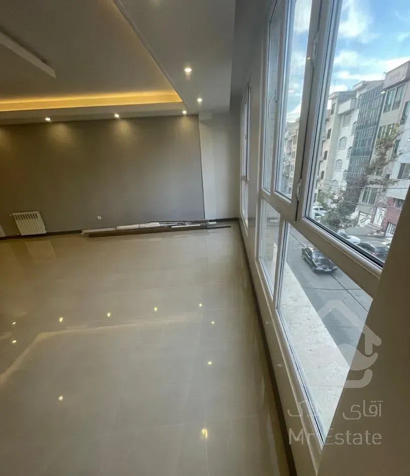 شمال ستارخان ۱۴۰ متر ۲ خواب تکواحد کلید نخورده