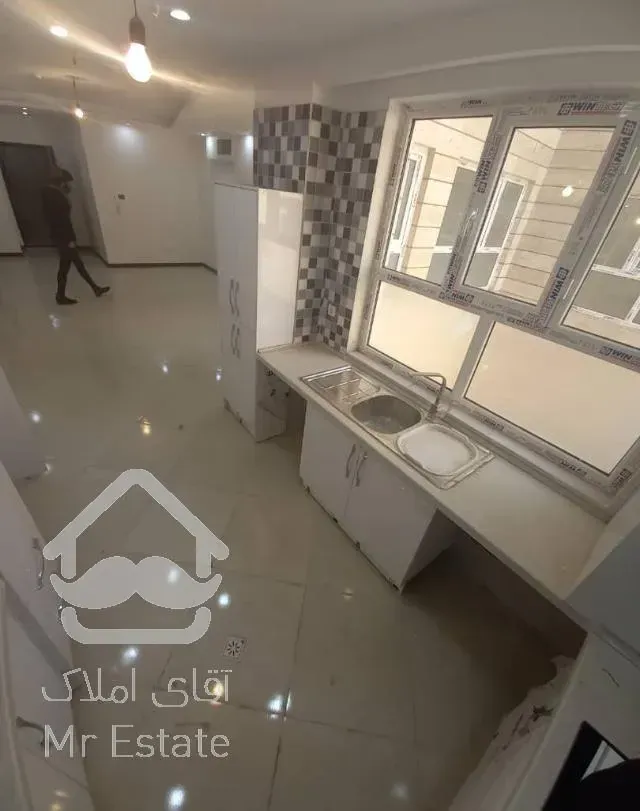 ۸۰متر دوخواب نوساز کم واحد اشرفی اصفهانی