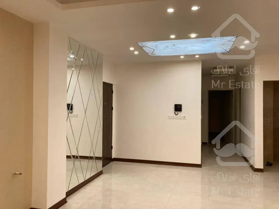 فروش دو واحد آپارتمان باهم شیک ونوسازطبقه ۴نزدیک خیابان اصلی