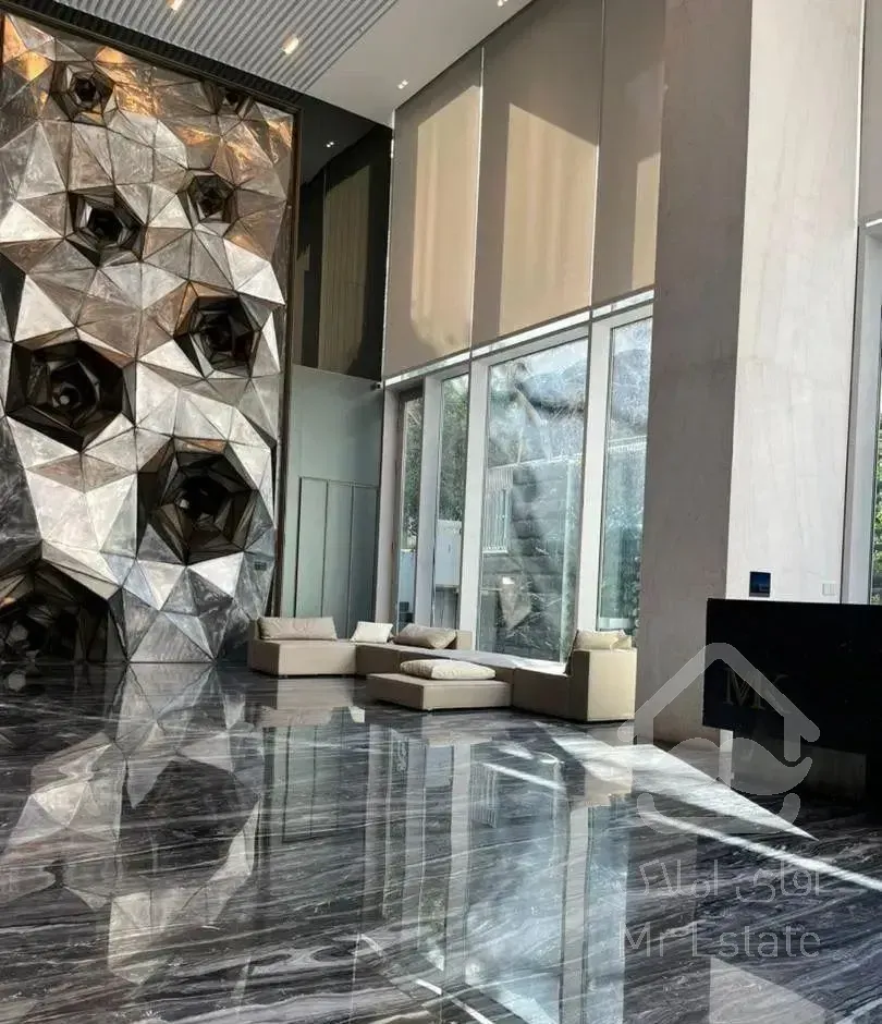 370 متر کلید نخورده / نیاوران