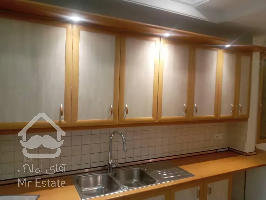 اجاره و رهن آپارتمان محمودیه 135  متر شیک