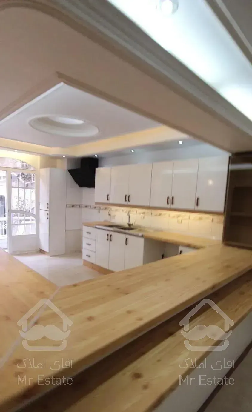 فرمانیه اندرزگو سه۳خوابه ۱۲۰ متری فروشی