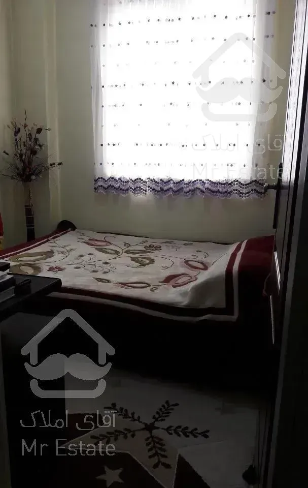 آپارتمان با پارکینگ و انباری تک واحد