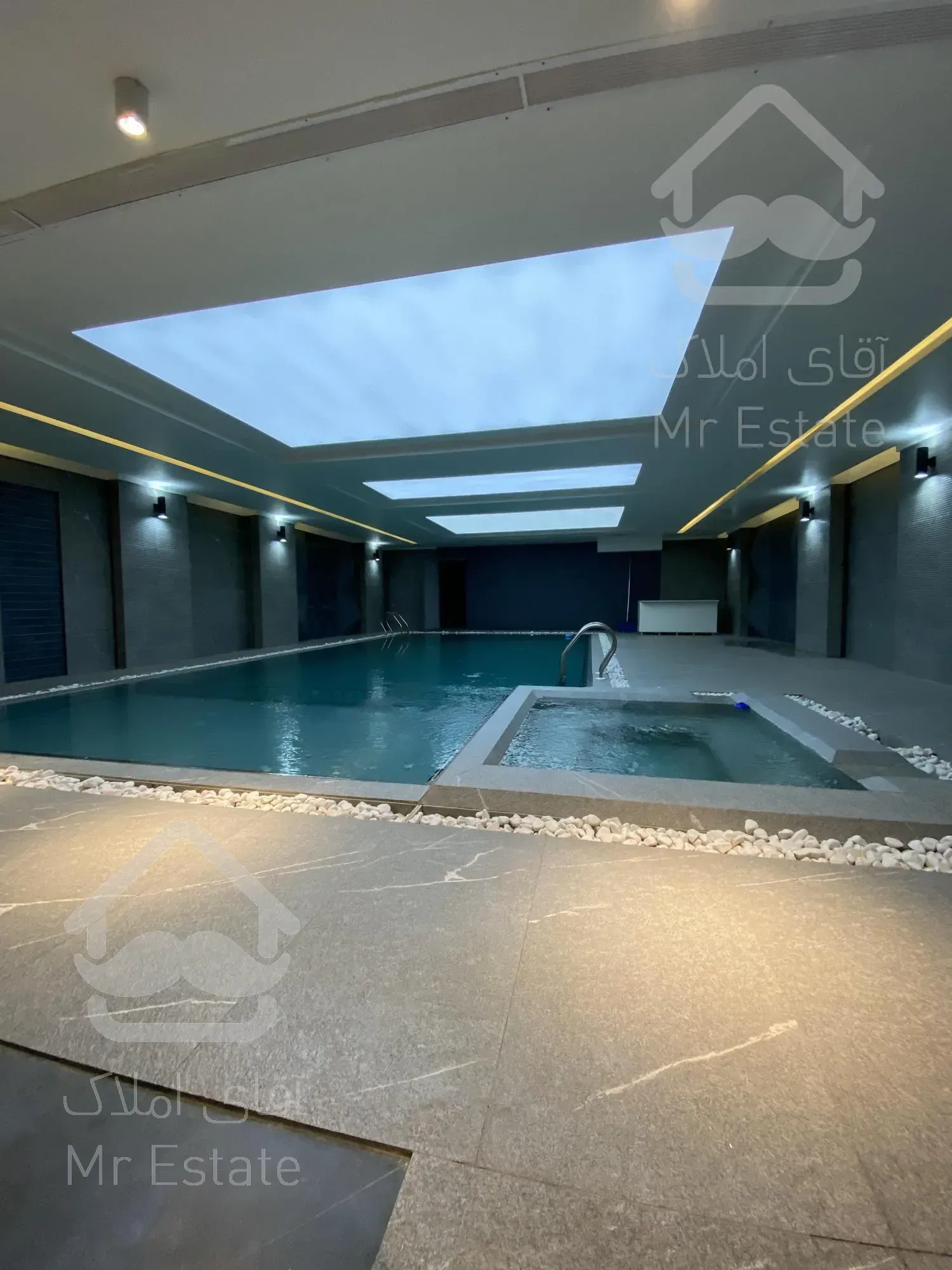 فروش اکازیون ترین ۳۳۰ متری فرمانیه - سنبل