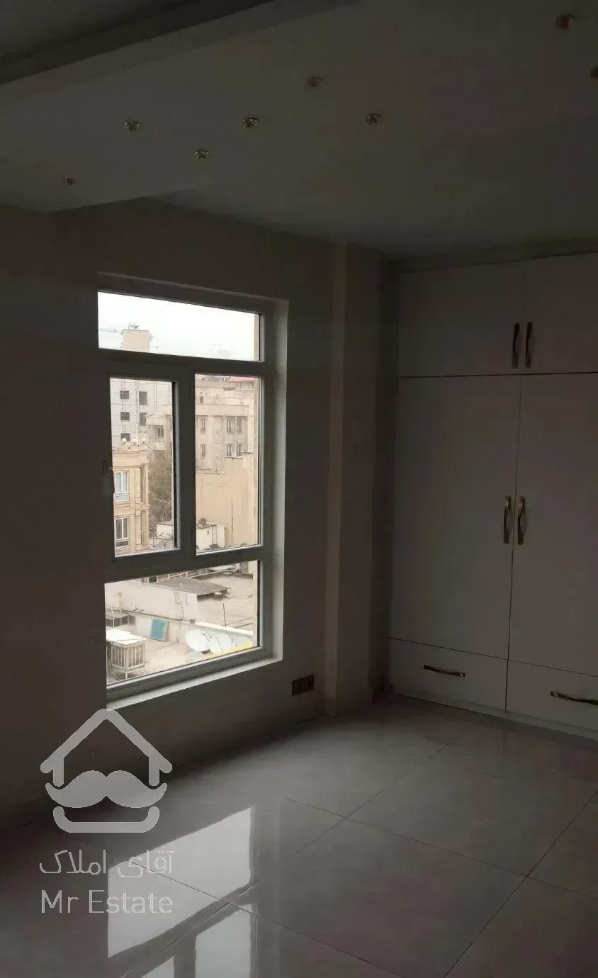 اندرزگو*شریفی منش *آپارتمان دوخوابه *دوخوابه مستر