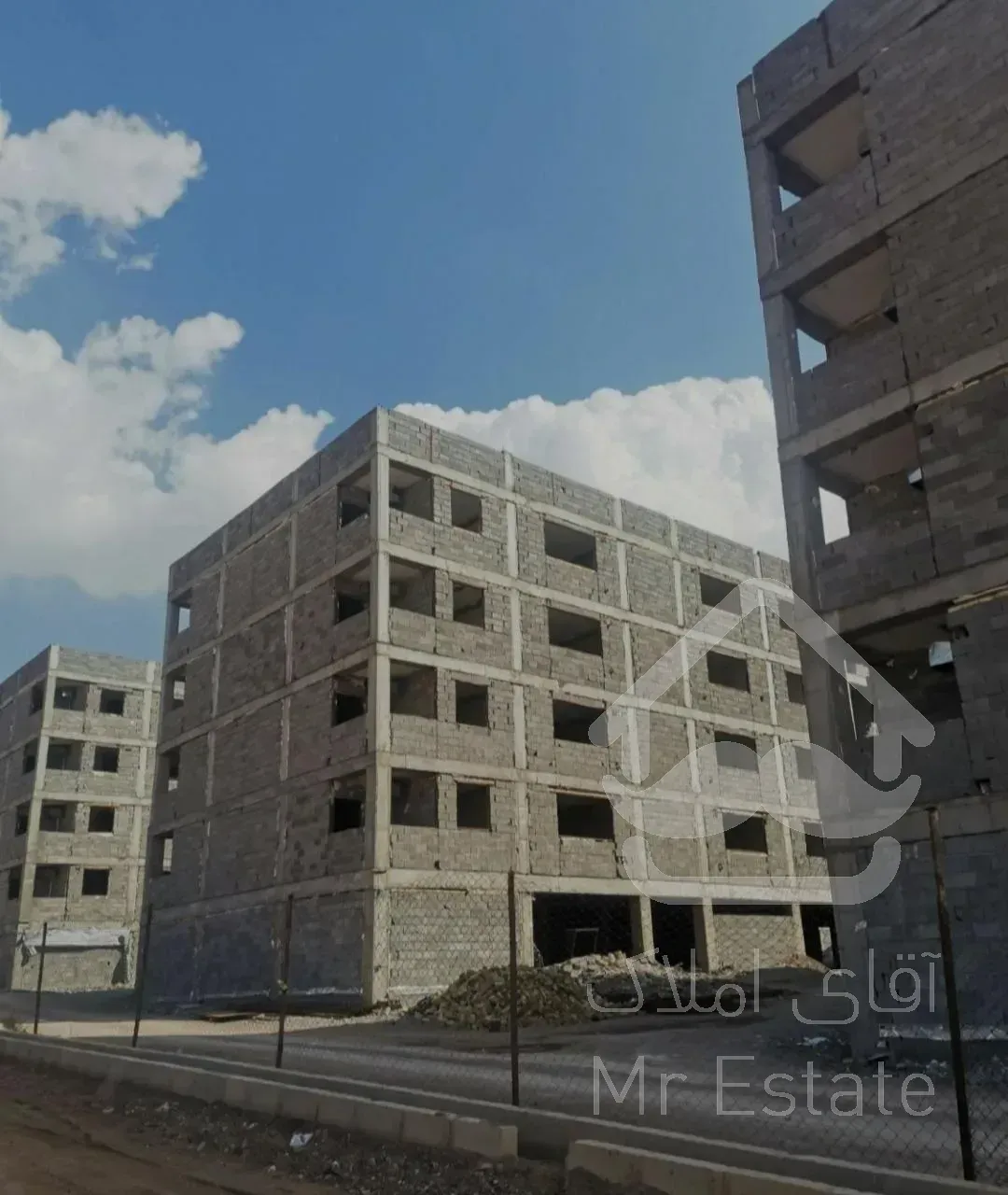 فروش آپارتمان ۹۵ متری دولتی ساز ((پرند))