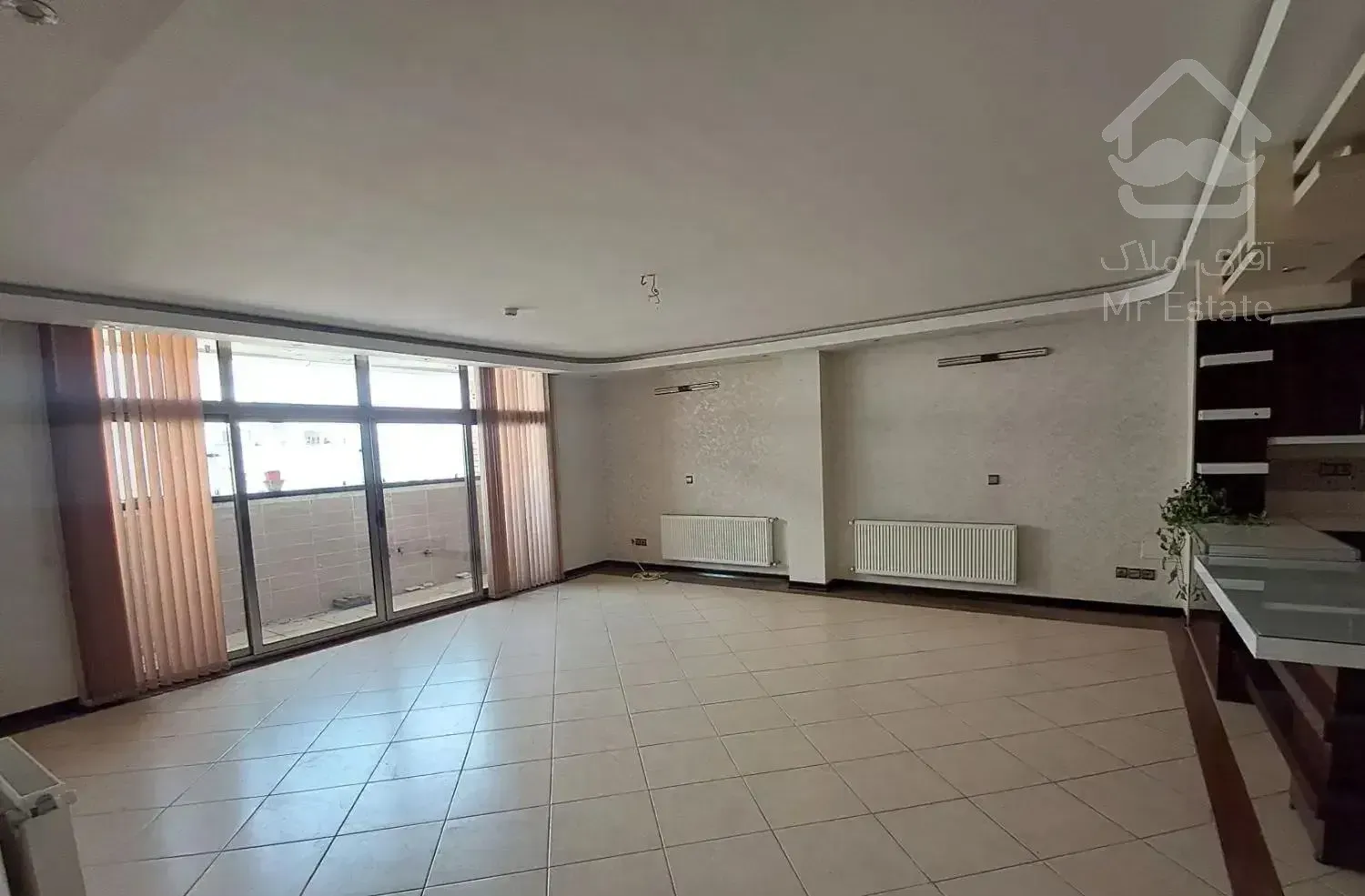 واحد140متری سه خوابه/فول امکانات/ خ بزرگمهر