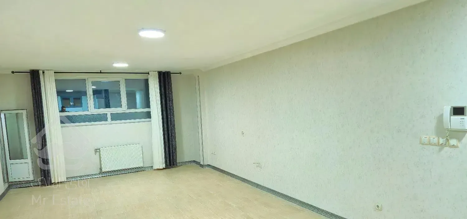 فروش واحد ۱۱۸ متری در بهترین نقطه زاگرس شرقی