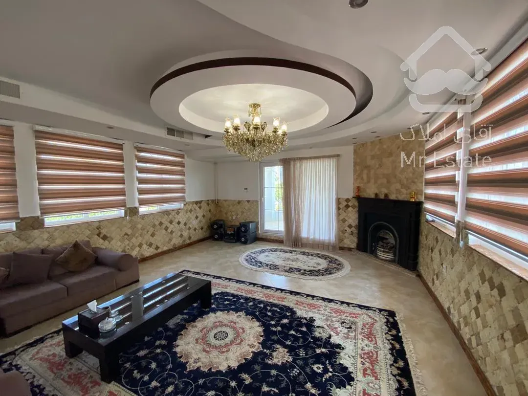 فروش کاخ ویلا تریبلکس لاکچری/دارای سند ششدانگ