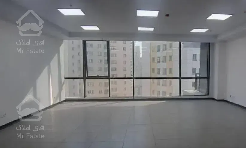 ۸۲ مترمجتمع اداری تجاری* آکاداسنتر*دریاچه چیتگر