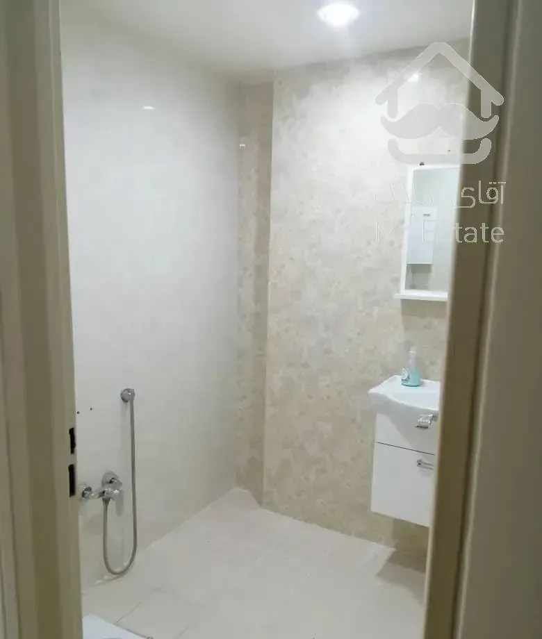 75 متر در شقایق شمالی