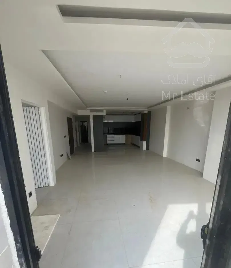 اپارتمان ۱۲۸متری کلید نخورده تکمیل تکواحدی صادقی