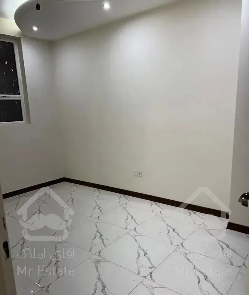 فاز۴مهرشهر آپارتمان ۱۱۵متر نوساز فول امکانات