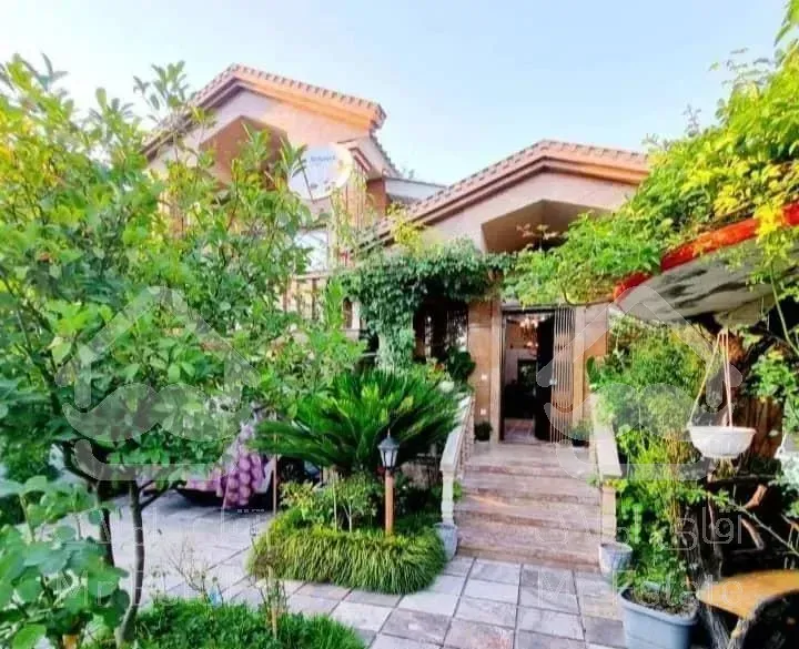 ویلا پیلوت سه خواب/مبله کامل*۲۹۵زمین۱۸۰بنا*