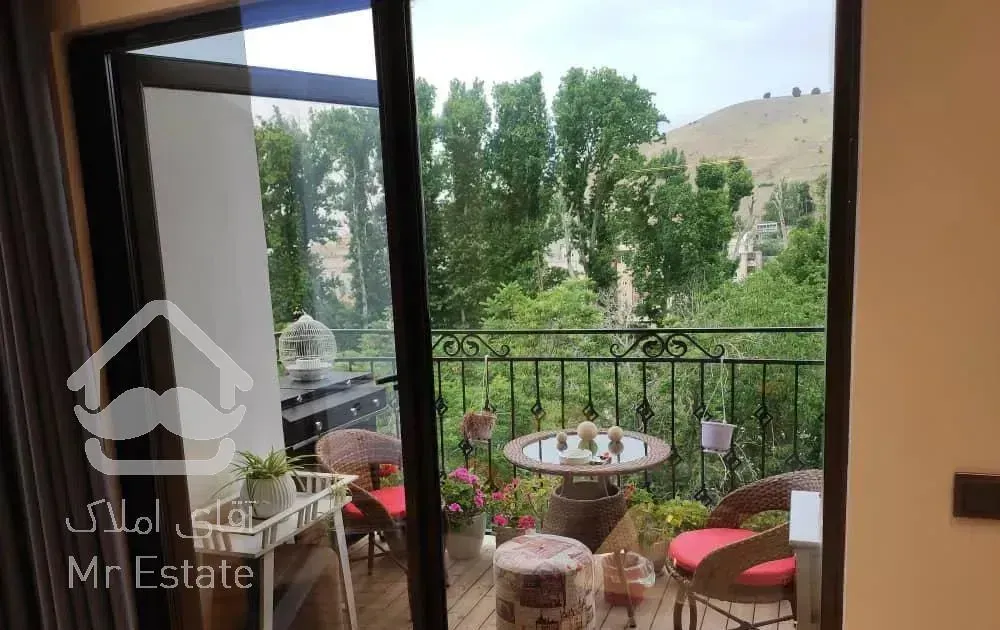 فروش ۱۳۰ متر آپارتمان مشرف به دره درکه