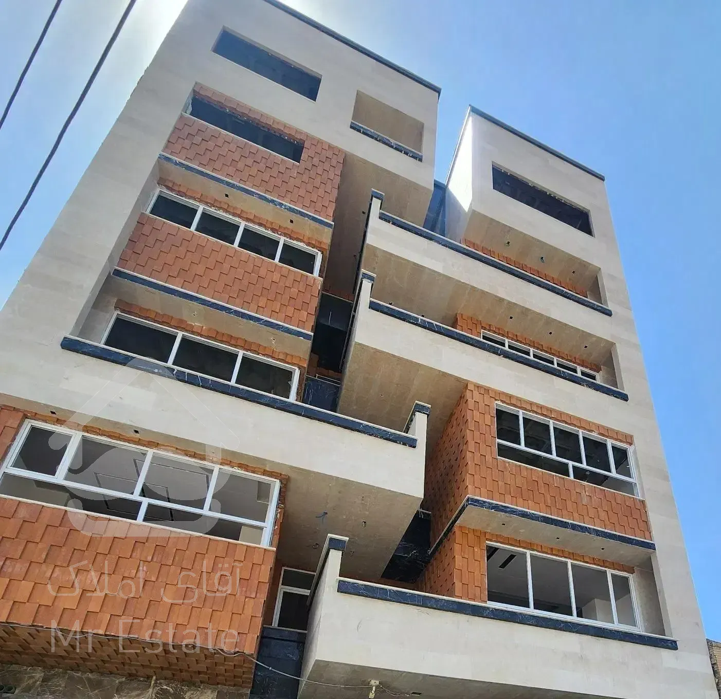 فروش آپارتمان ۱۲۰متری لوکس در محله اصیل مرکز شهر