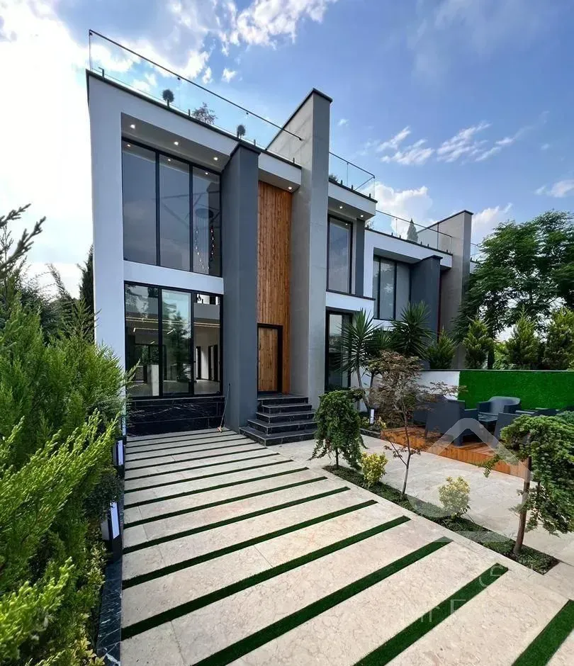 ویلا 300 متری/ سندششدانگ/جاده دریا/ شهرکی