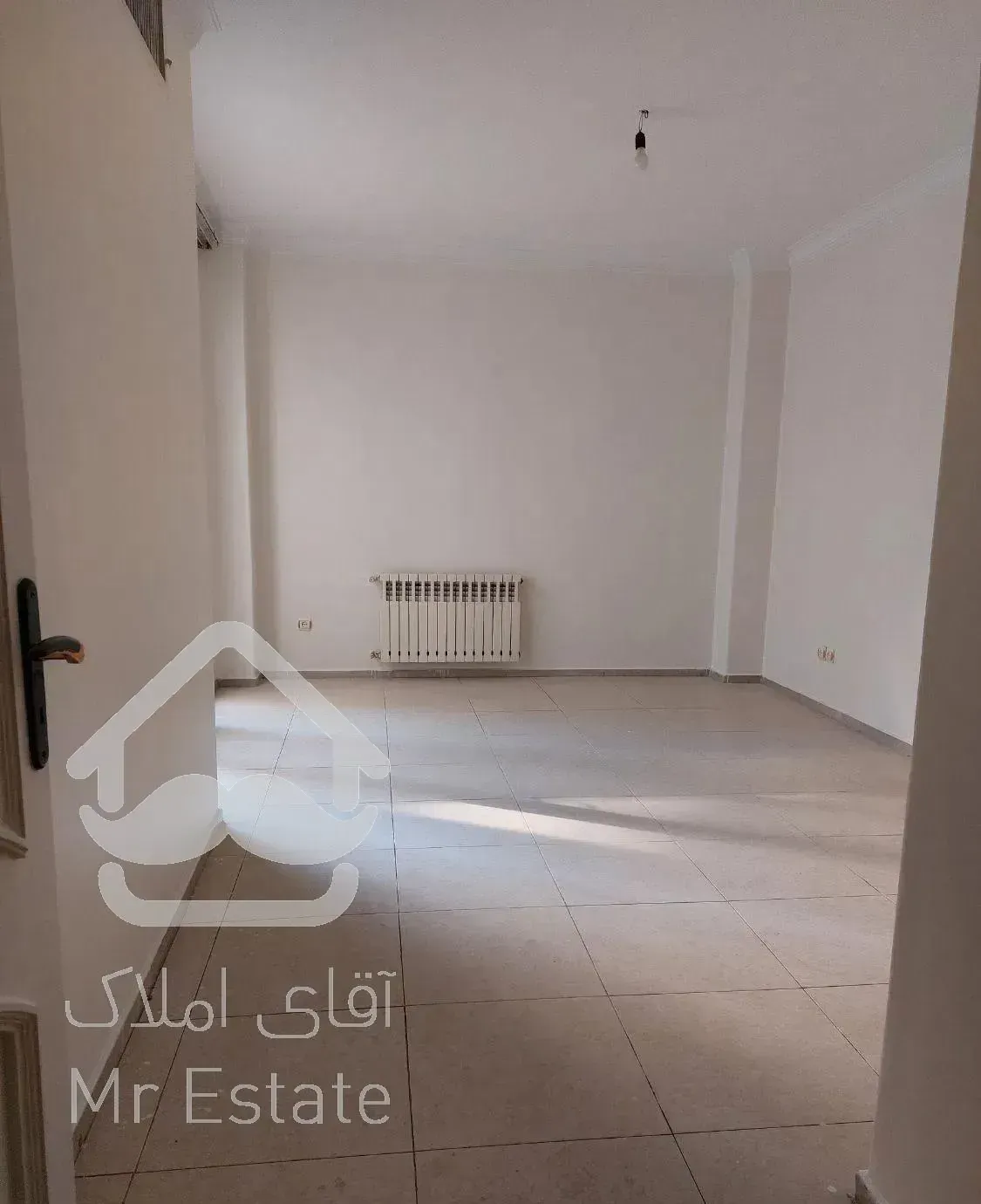 آپارتمان ۲۵۰ متر ۴ خواب تک واحدی استخردار