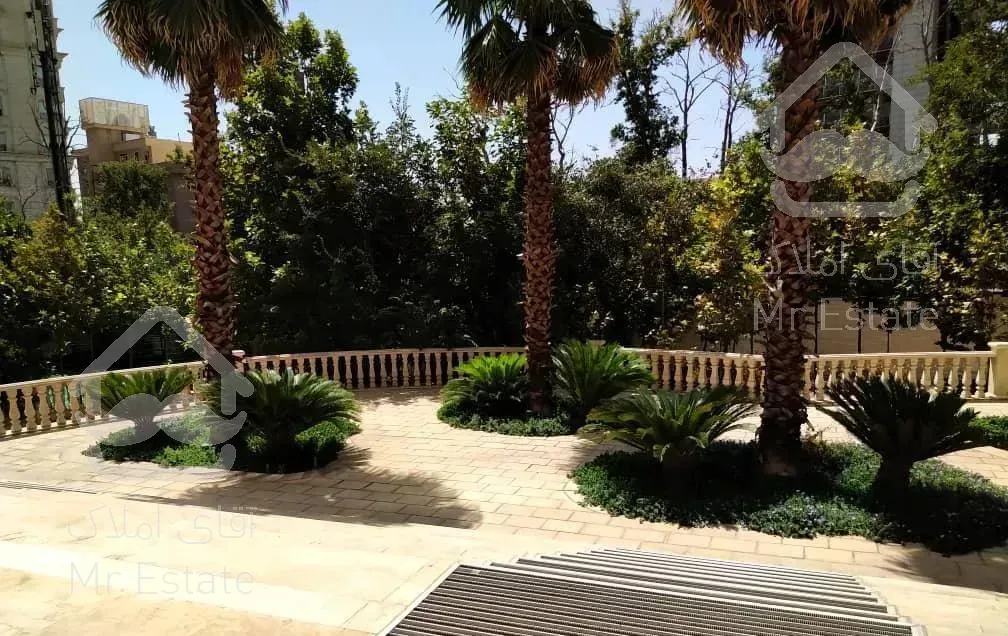 آپارتمان ۱۳۰ متری فول مشاعات دو خوابه طبقه ۱۰