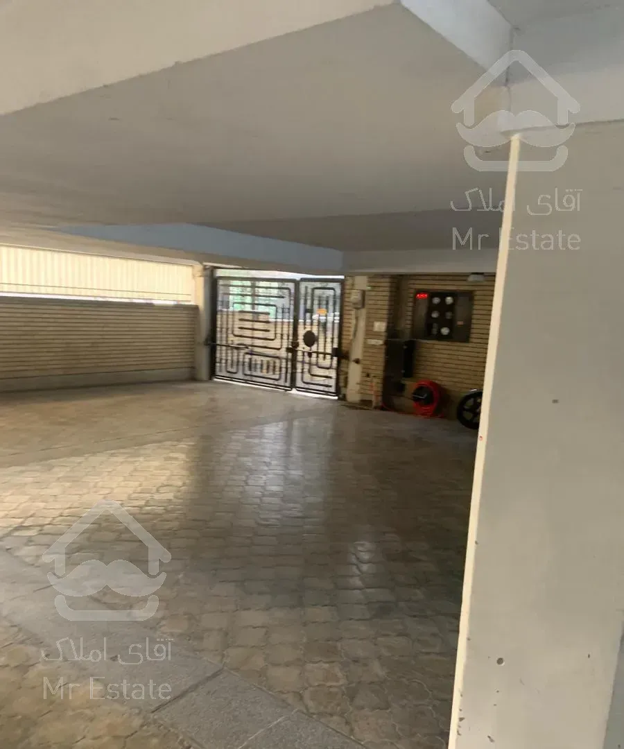 ۳۰۰متر آپارتمان ویلا