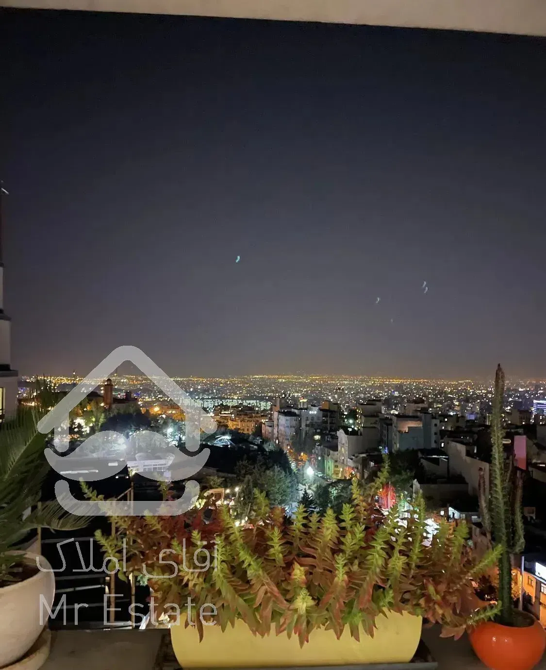 نیاوران ١١٠ متر پنت هاوس،مرجان