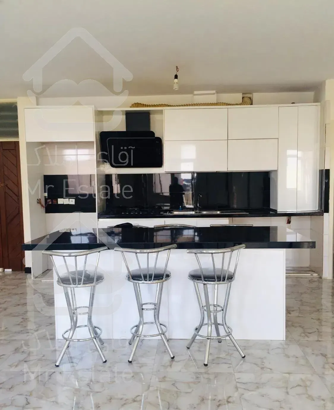 ١٠٠ متر دروازه دولت فول