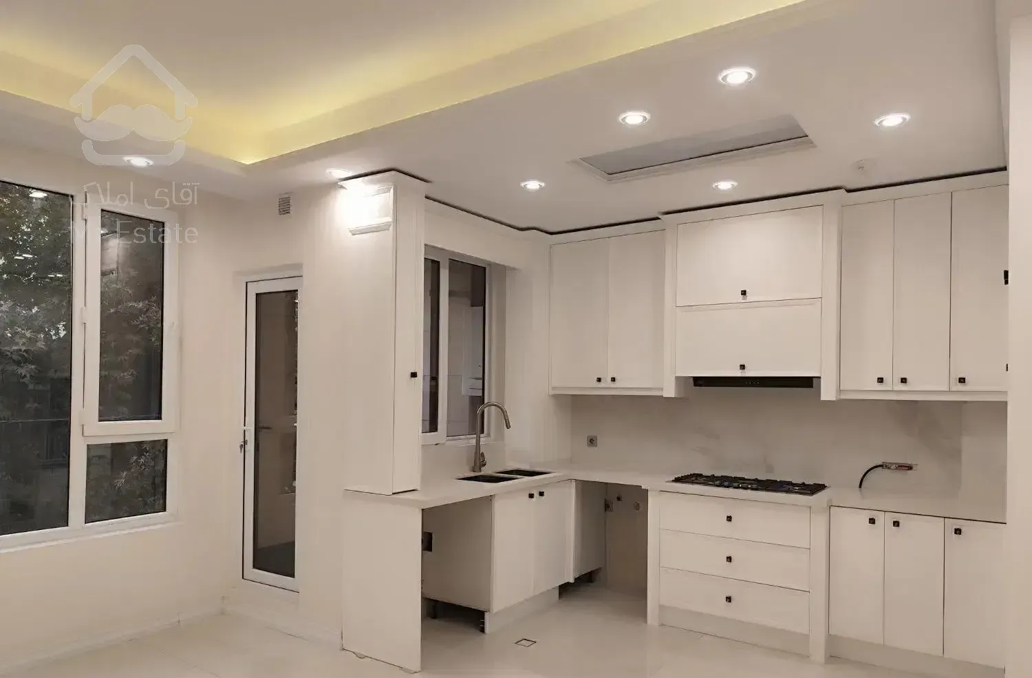 پاسداران فرخی یزدی 95 متر نوساز با امکانات کامل