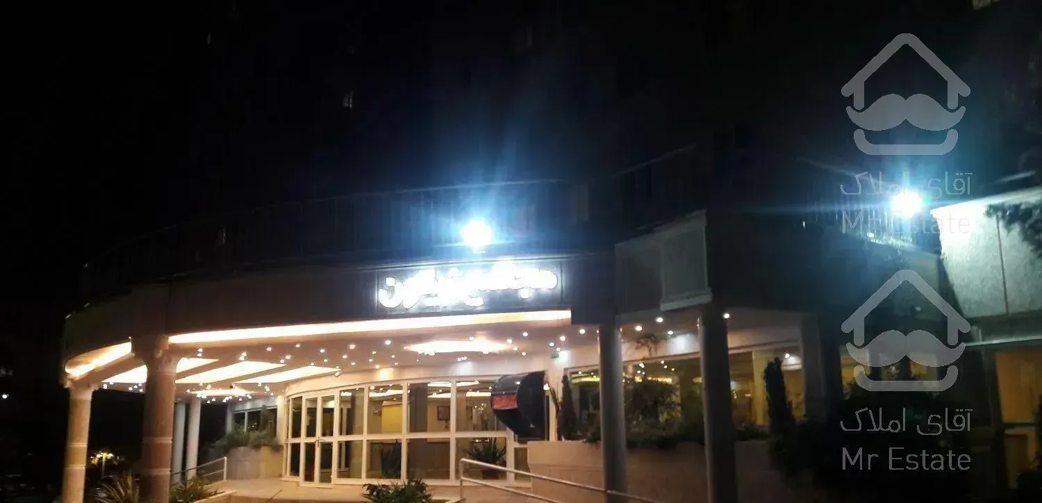 برج زیتون،طبقه۱۱