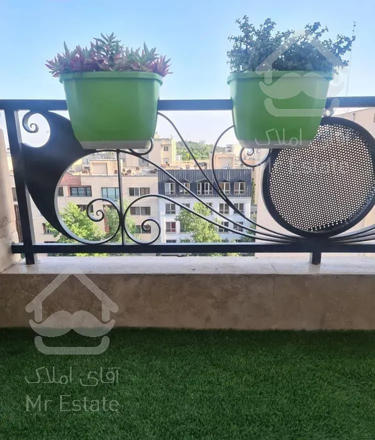 ۱۱۰متر ۲خوابه نفت شمالی تراس بزرگ *(۶ساله)*