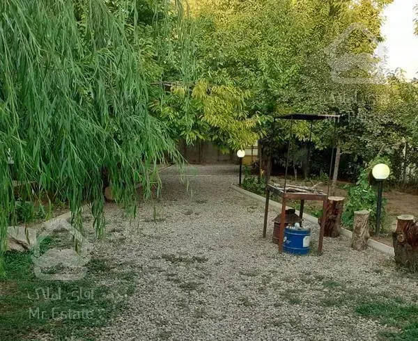 باغچه دارای ۸۰۰متر زمین ودرختان میوه در کوهسار