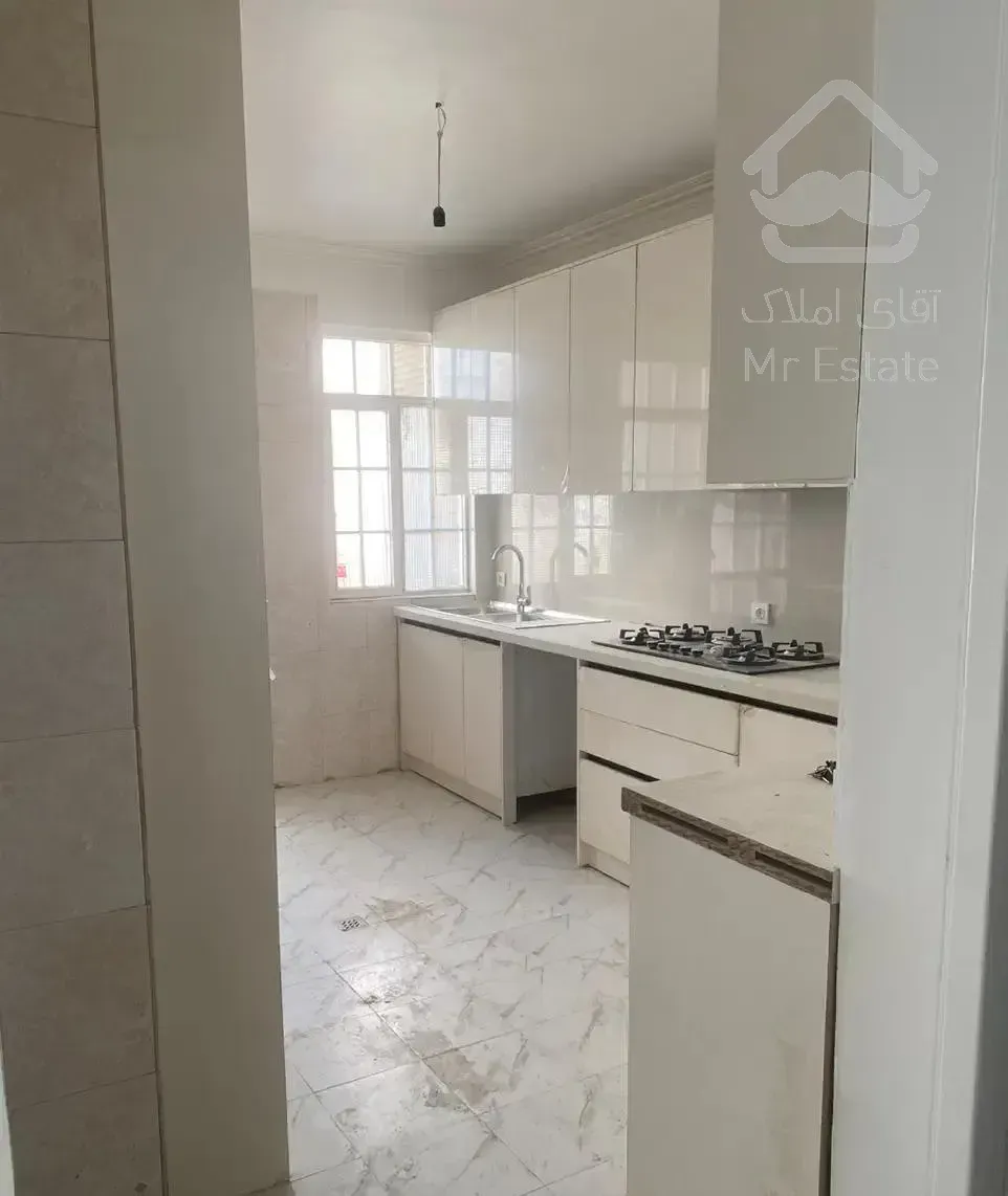 شهید عراقی۱۸۰متر شبیه ویلا