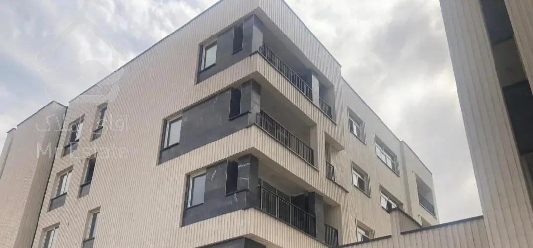 ۱۰۸متر آپارتمان ورودی بهارستان،محور میانی،مترو