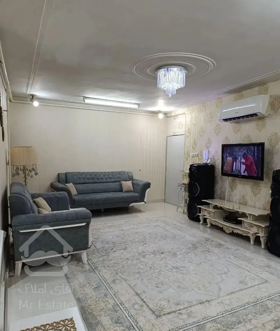 خانه 65 متری طبقه دوم در جماران