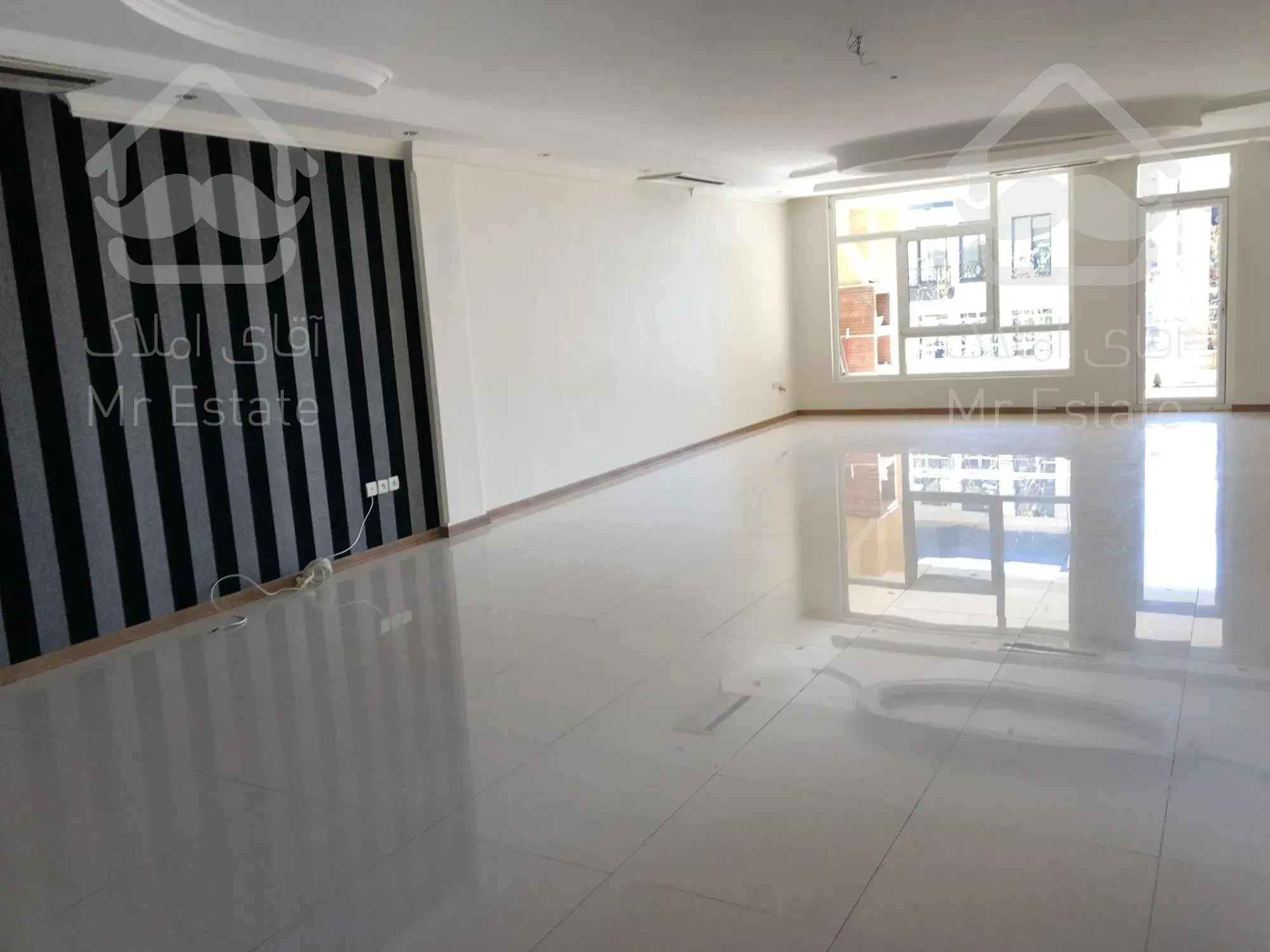 رهن و اجاره آپارتمان ۱۷۵ متری ۳ خوابه فرمانیه