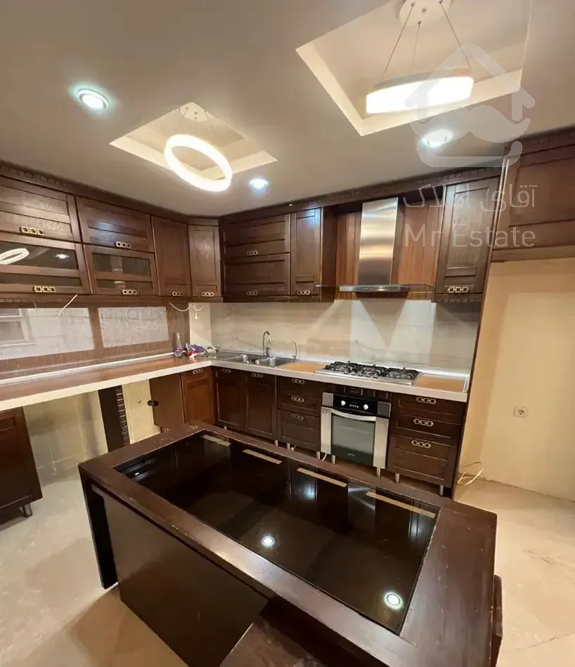 لوکس و خاص،آپارتمان ۳ خوابه بااستخردر سعادت آباد
