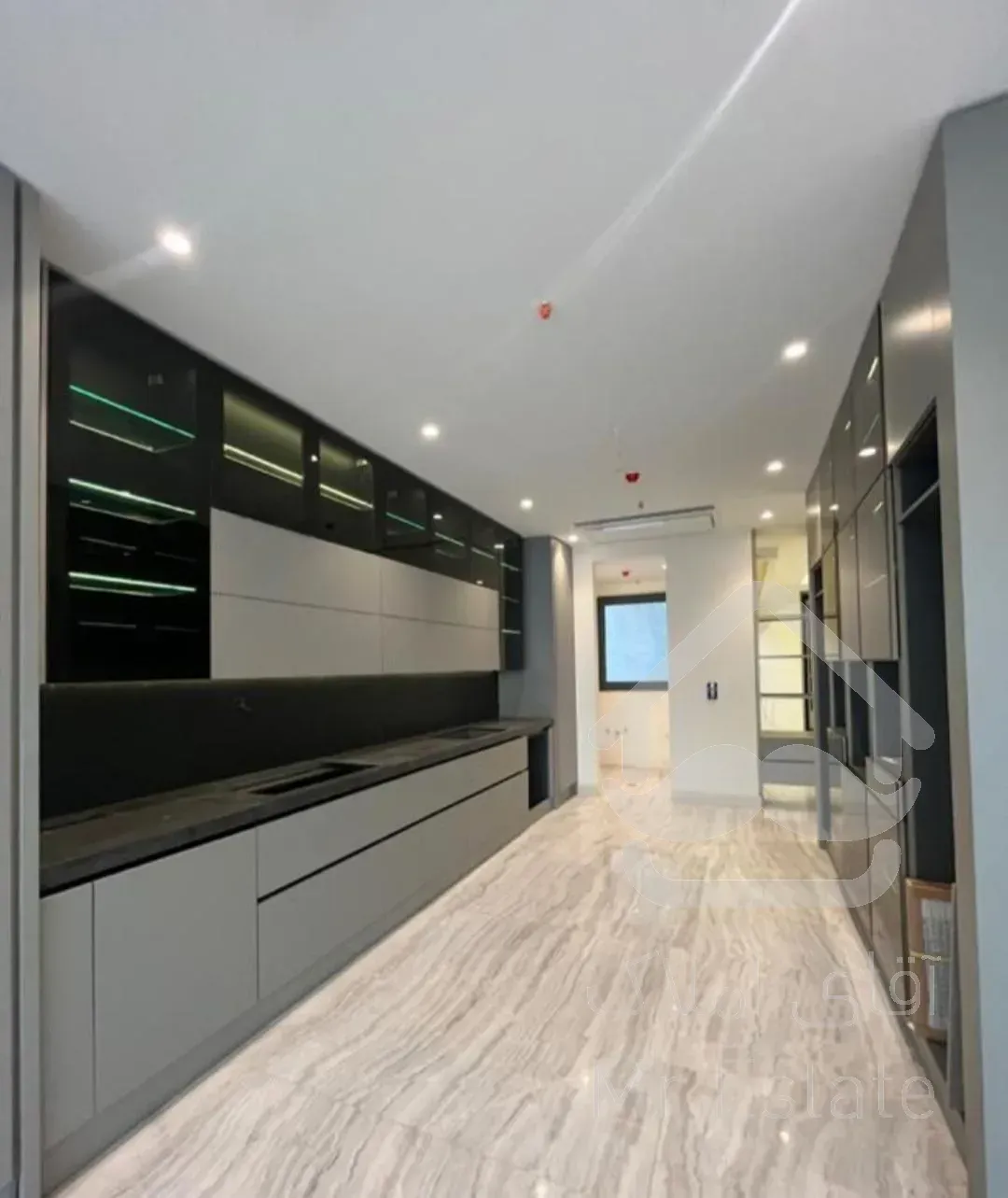 واحد اکازیون میدان قزوین