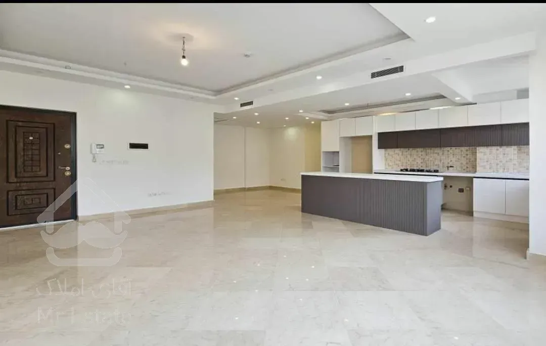 ۹۲متر خرمشهر/مترو خور/لوکس غرق نور و نقشه/گذرپهن