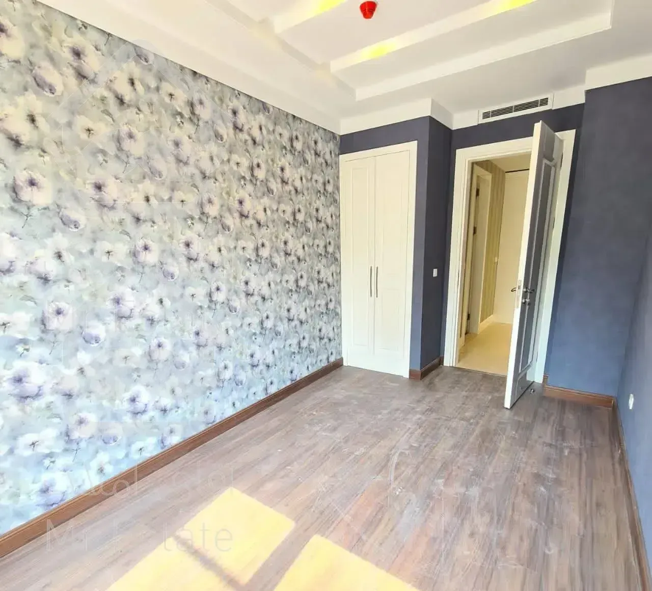 ١٤٩ متر گلچین نوساز بدون مشابه